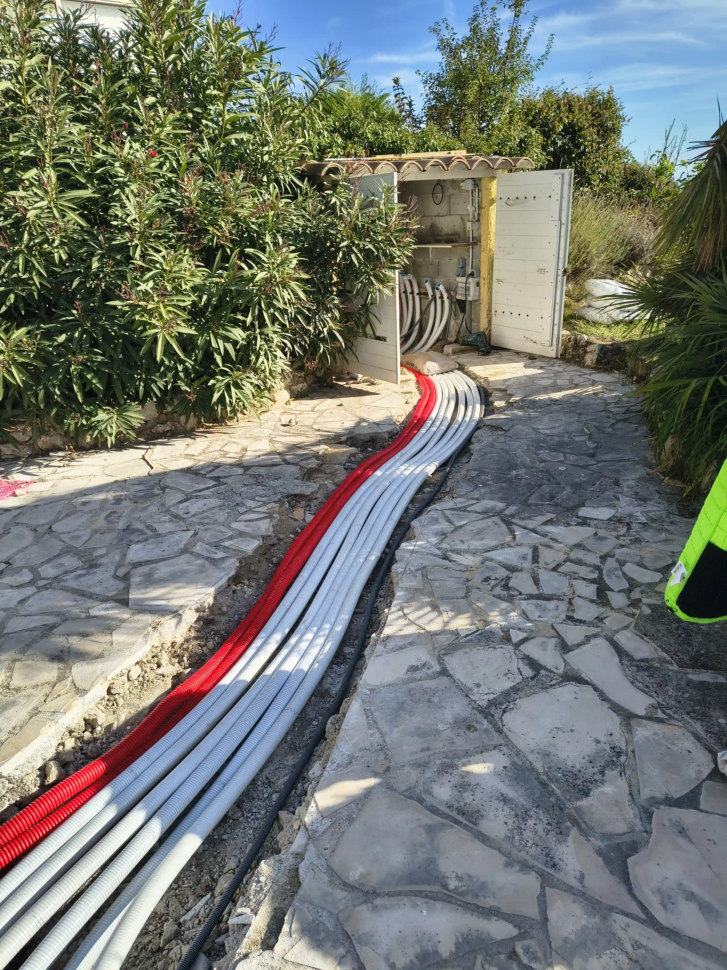 Étape d'étanchéité pour piscine à Valence